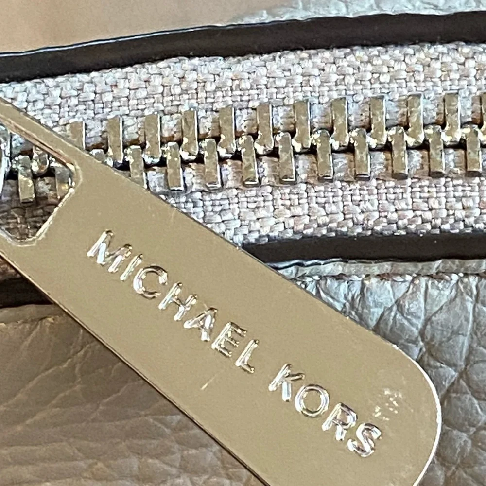 Michael Kors Large Purse Pebbled Leather Gray Office Tote - Picture 3 of 13